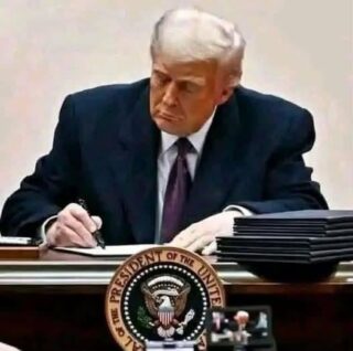 🚨Breaking News. Donald Trump signs a decree to buy everything… See more…